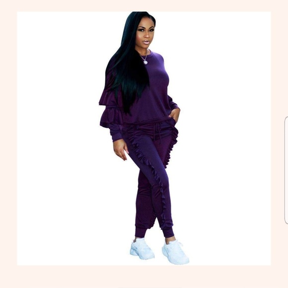 Two-Piece Ruffled set - Picture 2 of 3